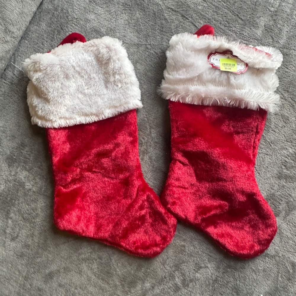 Dan Dee Collector's‎ Choice & Trim A Home Set of Classic Red Plush Stockings